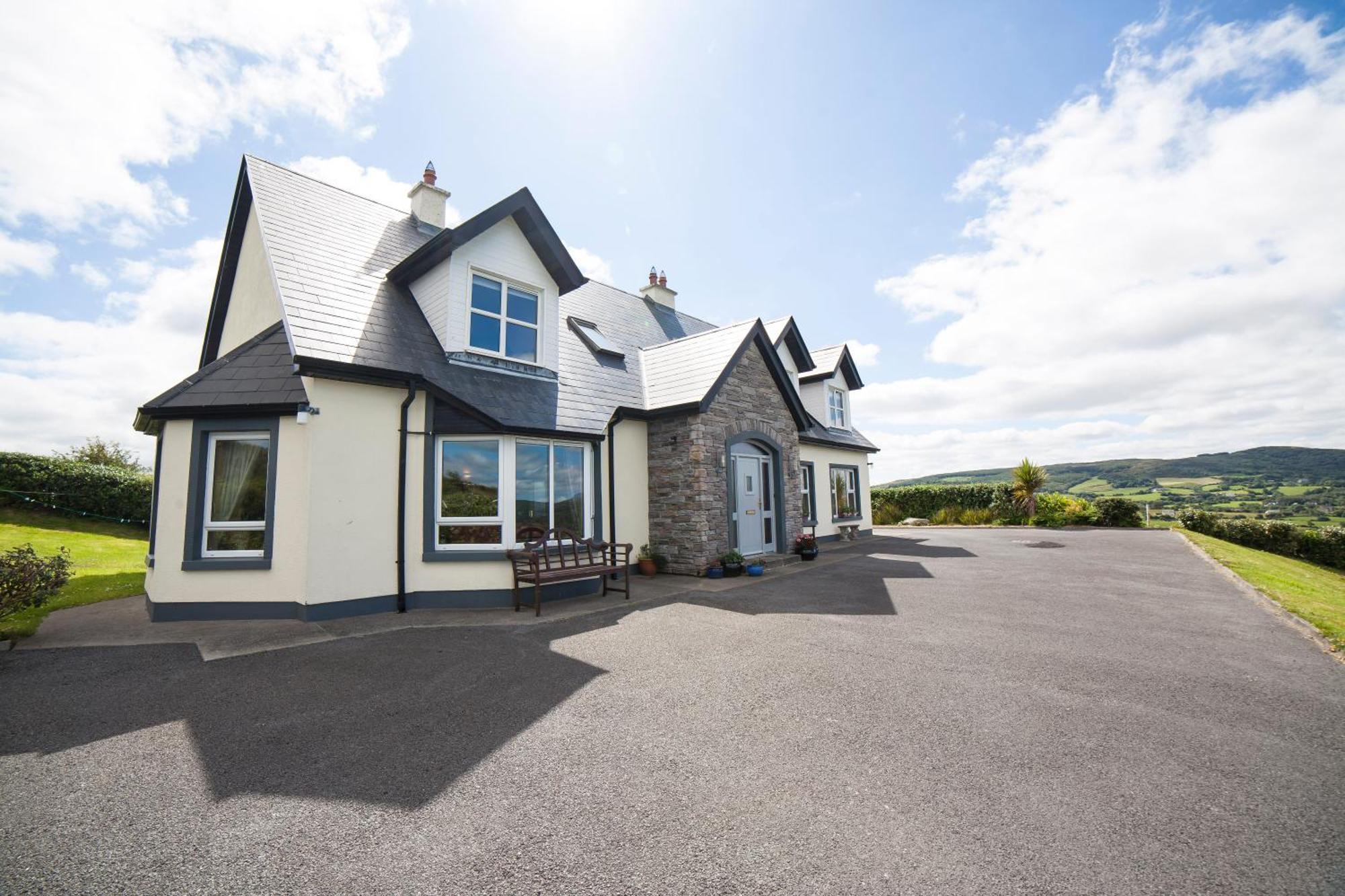 Appartamento Farnaught House Westport Esterno foto