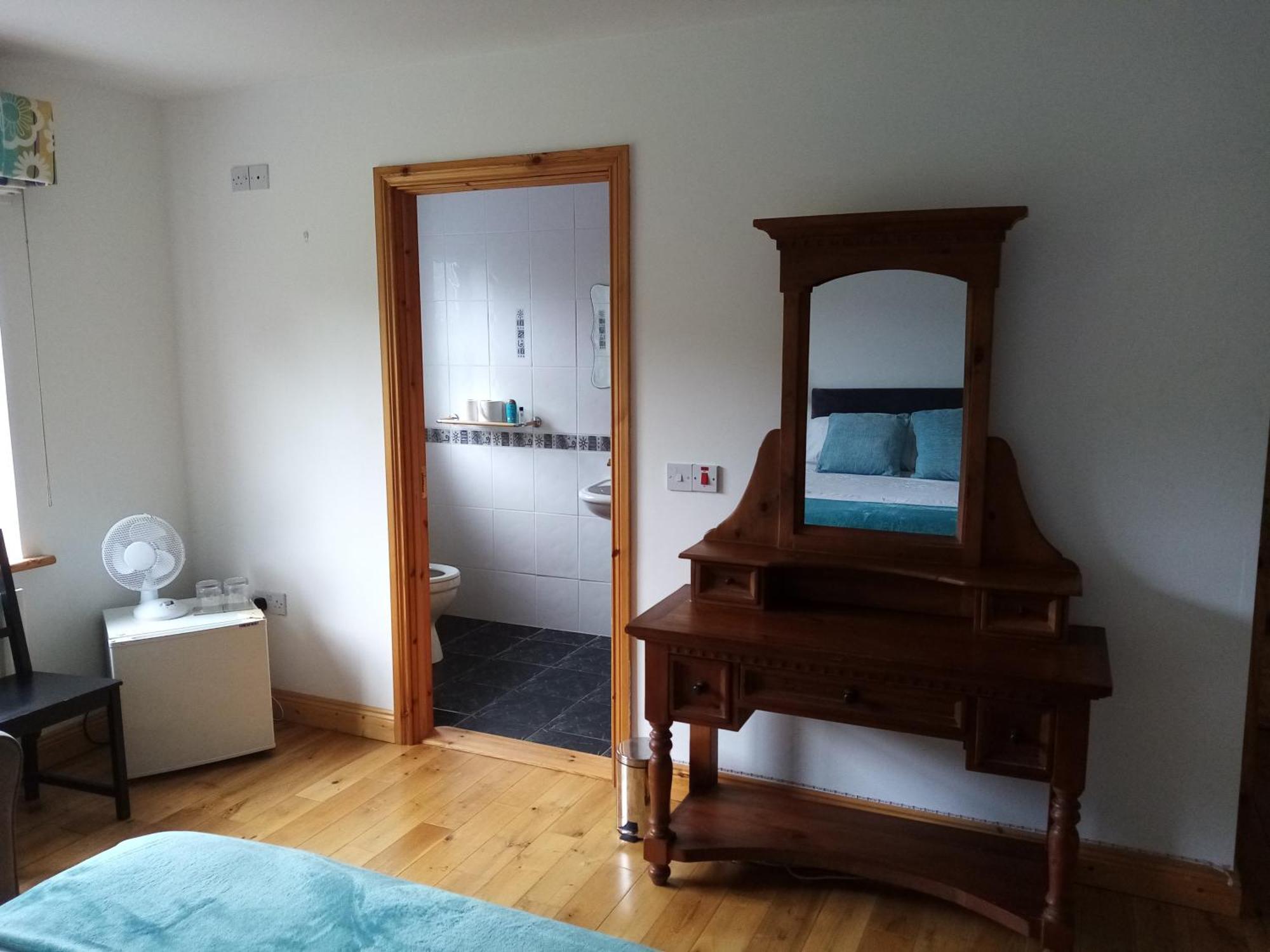 Appartamento Farnaught House Westport Esterno foto